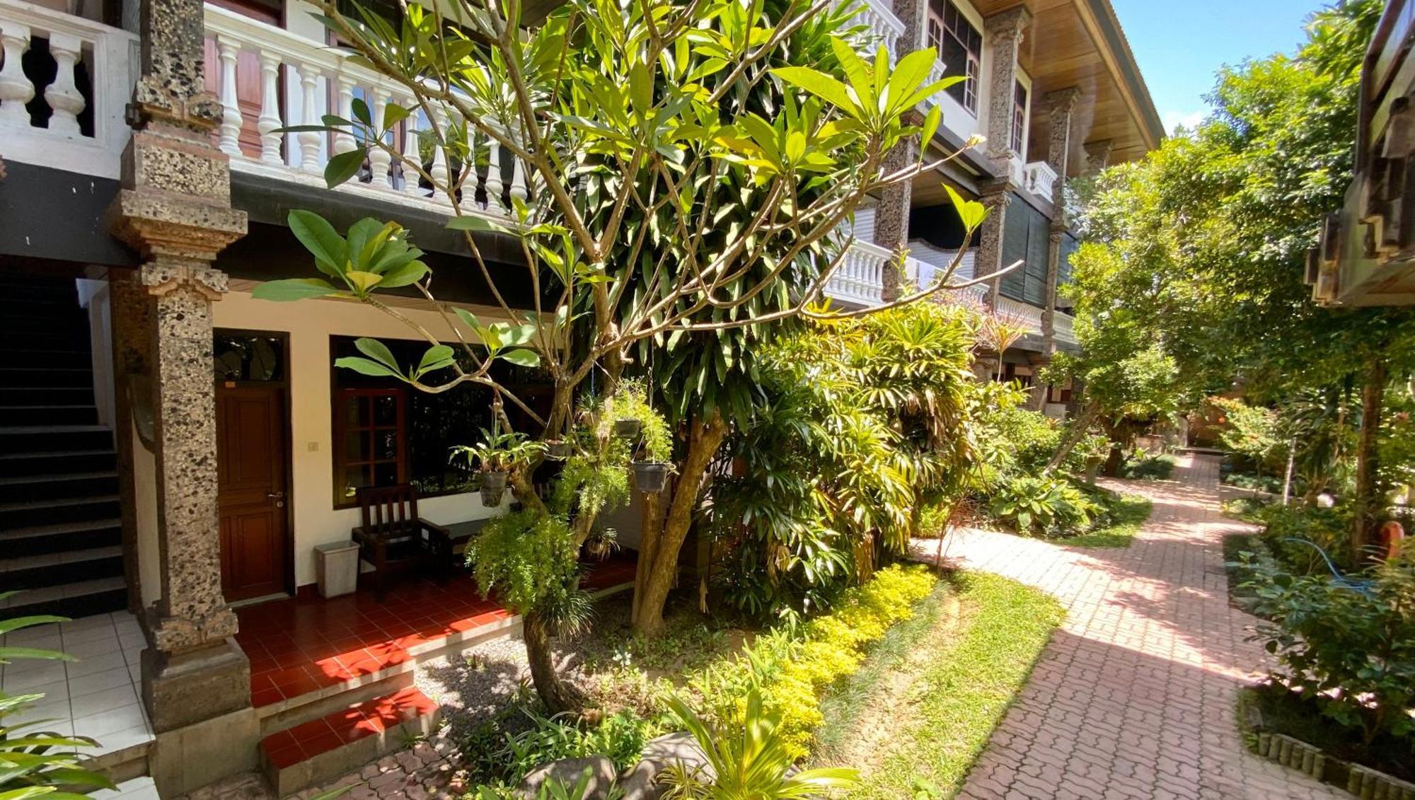 Simpang Inn Hotel Legian Kültér fotó