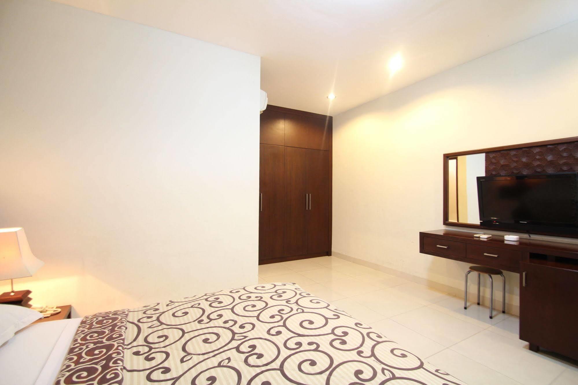 Simpang Inn Hotel Legian Kültér fotó