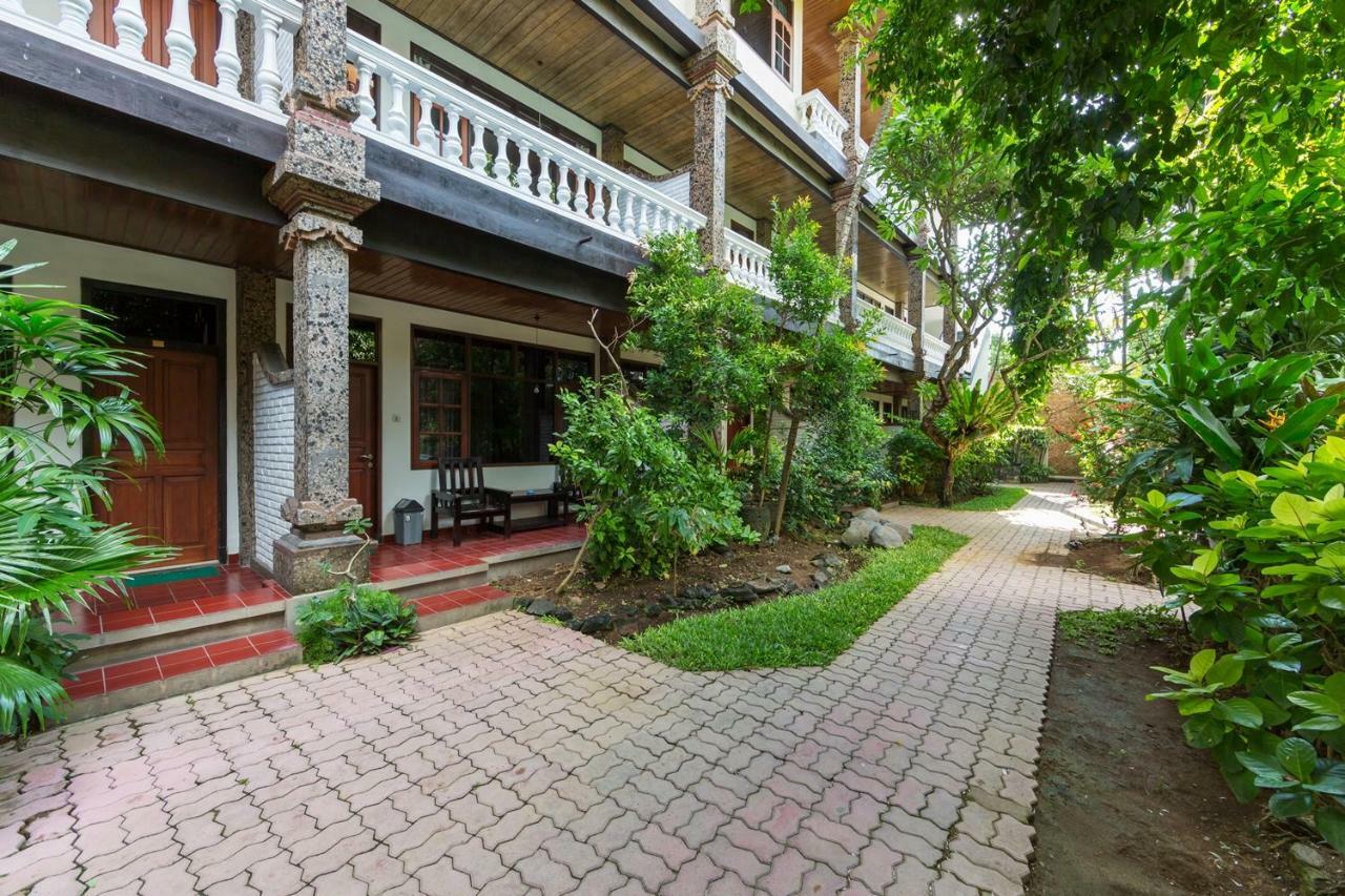 Simpang Inn Hotel Legian Kültér fotó